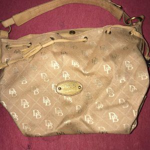 Dooney & Bourke